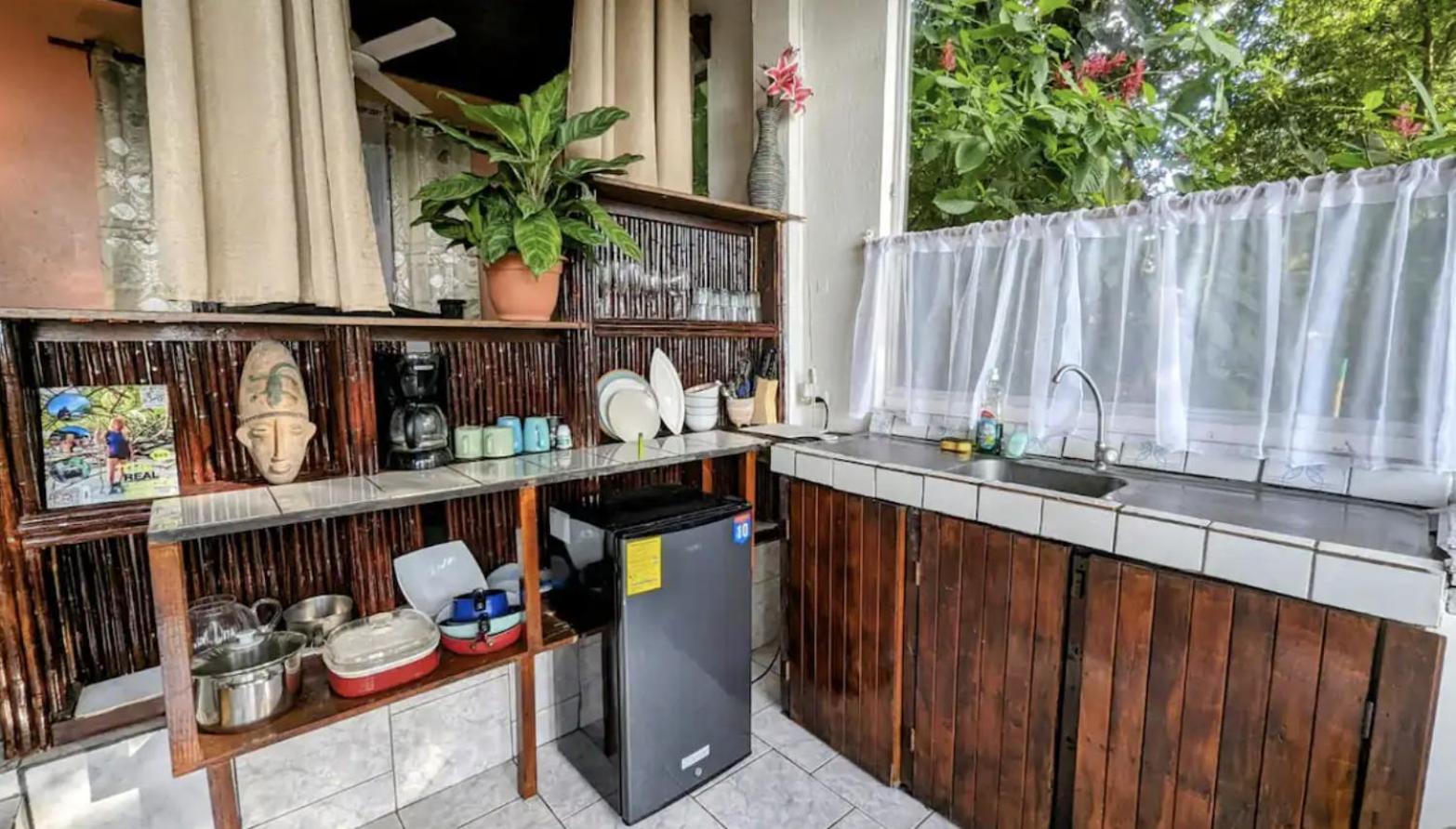 Beautiful Rustic Treehouse Hotel Manuel Antonio Quepos Exteriör bild