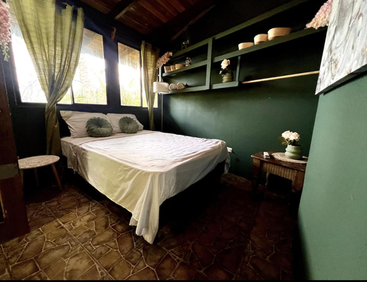 Beautiful Rustic Treehouse Hotel Manuel Antonio Quepos Exteriör bild